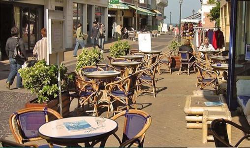 Hotel Le Neptune Soulac-sur-Mer Exterior photo